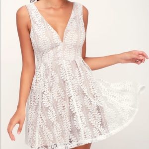 Lulu’s White Lace Dress